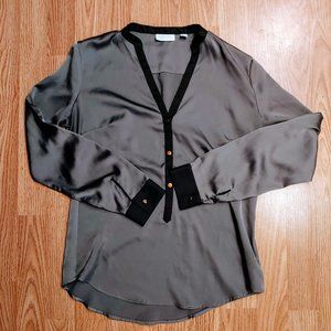 Sleek Grey Button Up!